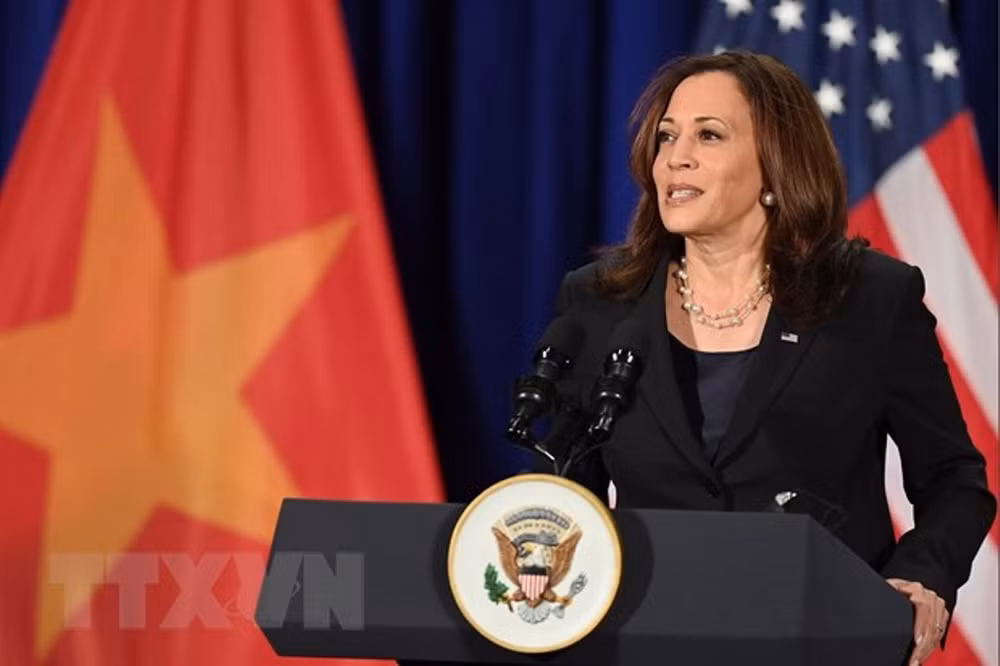 Phó Tổng thống Hoa Kỳ Kamala Harris họp báo nhân chuyến thăm Việt Nam -0