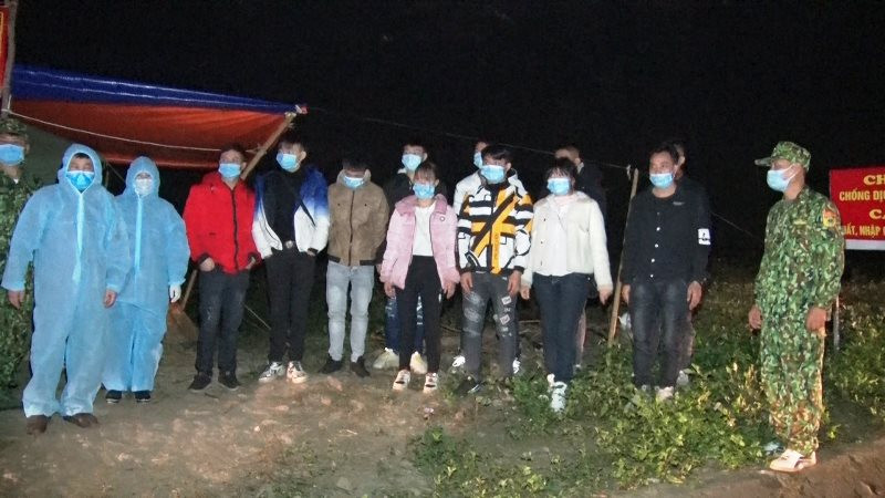 Đồn biên phòng Bảo Lâm (Cao Lộc) phát hiện, thu dung 37 công dân Việt Nam nhập cảnh trái phép từ Trung Quốc, qua đường mòn biên giới. Lạng Sơn