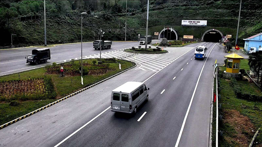 Tiếp tục vận hành hầm Hải Vân 2 ảnh 1 Tiếp tục vận hành hầm Hải Vân 2 -0
