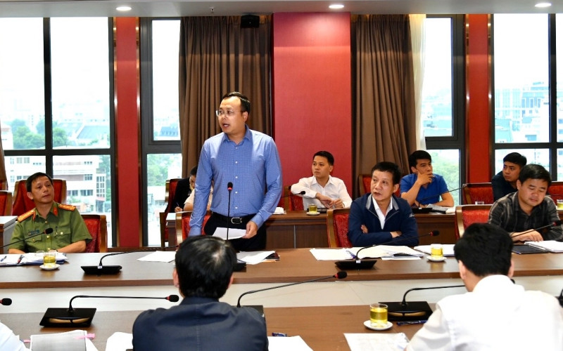Đại diện lãnh đạo huyện Sóc Sơn phát biểu báo cáo tại buổi làm việc. MYA_5489-1603637274044.jpg
