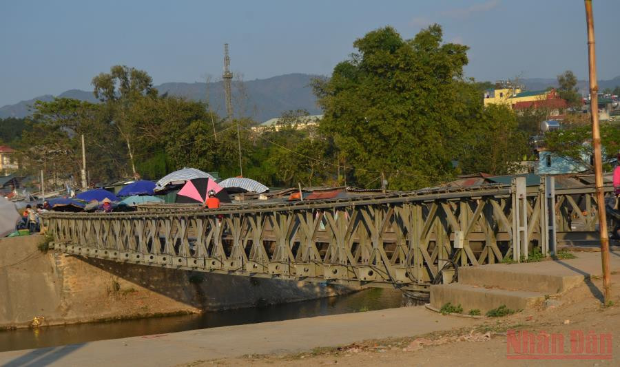 Cầu Mường Thanh-một trong những cây cầu nối hai bờ sông Nậm Rốm, tới đây tiếp tục được đầu tư nâng cấp, bảo vệ. Khởi động Dự án Quản lý đa thiên tai lưu vực sông Nậm Rốm -0
