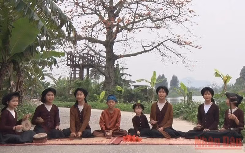 Hát Xẩm được trao truyền trên quê hương nghệ nhân Hà Thị Cầu, ở huyện Yên Mô, tỉnh Ninh Bình.