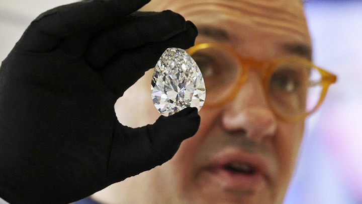 Trình làng viên kim cương hơn 200 carat