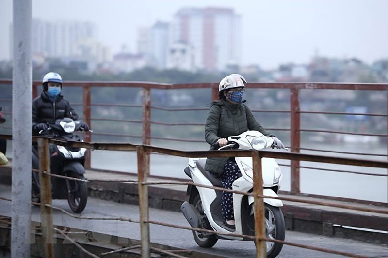 Khu vực Hà Nội sáng có lúc có mưa nhỏ, trời rét, nền nhiệt thấp nhất 14-16 độ C. (Ảnh minh họa)
