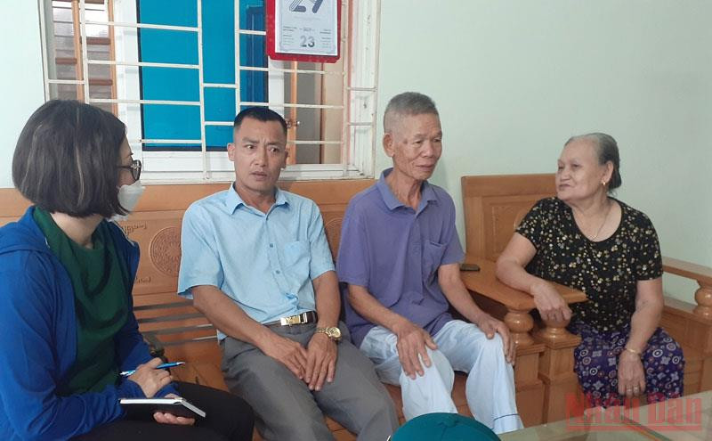 Người dân tổ dân phố 19, phường Him Lam rất lo lắng vì ô nhiễm từ nhà máy gạch. Nhức nhối nhà máy gạch hoạt động gây ô nhiễm môi trường ở Điện Biên Phủ -0