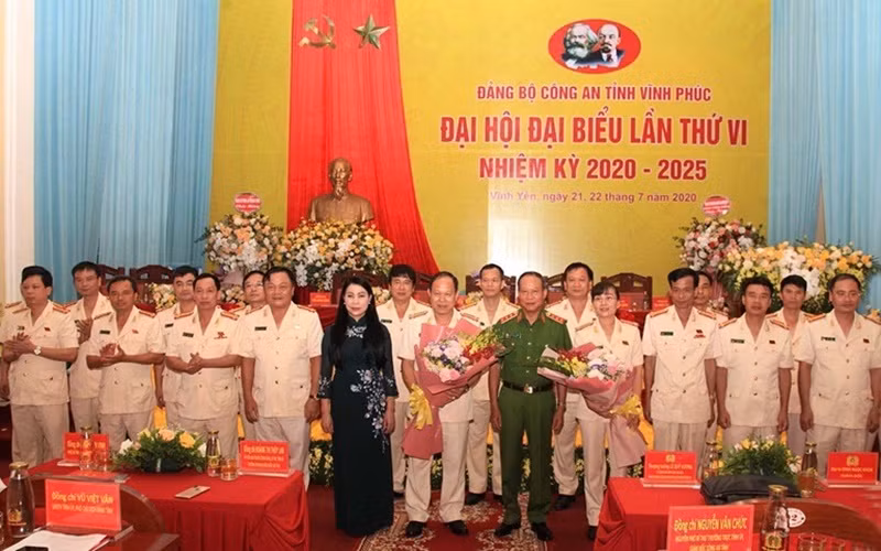 Chúc mừng Ban Chấp hành Đảng bộ Công an tỉnh nhiệm kỳ 2020-2025.