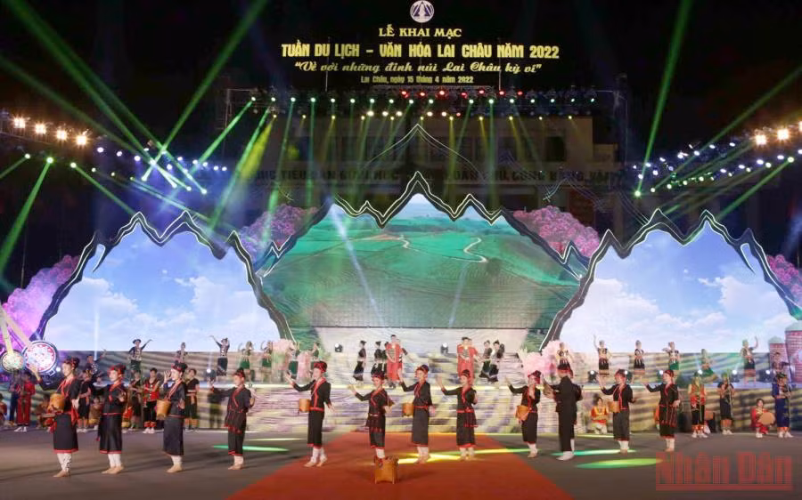 Chương trình nghệ thuật trong lễ khai mạc.