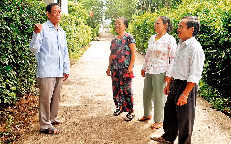 Người Anh hùng năm lần được gặp Bác Hồ -0