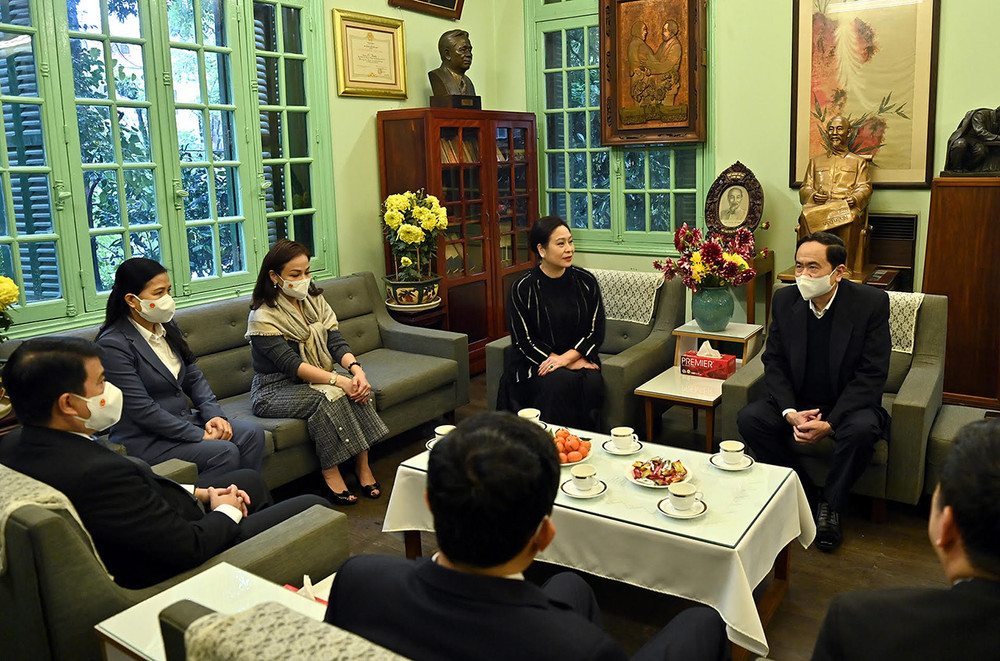 Phó Chủ tịch Thường trực Quốc hội Trần Thanh Mẫn cùng đoàn công tác thăm hỏi, chúc Tết gia đình Tổng Bí thư Lê Duẩn. Thắp hương tưởng niệm các đồng chí nguyên lãnh đạo Đảng, Nhà nước qua các thời kỳ -0