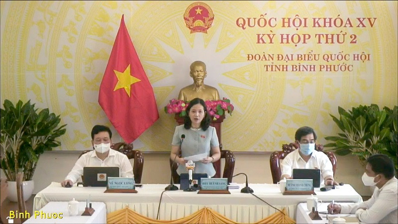 Đại biểu Điểu Huỳnh Sang (Bình Phước) phát biểu tại phiên thảo luận. Phát triển bảo hiểm vi mô góp phần bảo đảm an sinh xã hội -0
