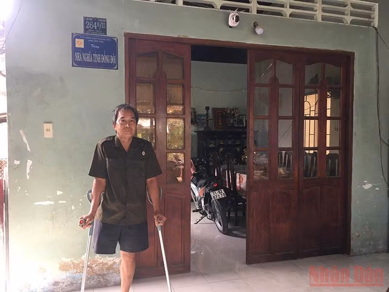Son sắt nghĩa tình với đồng đội -0