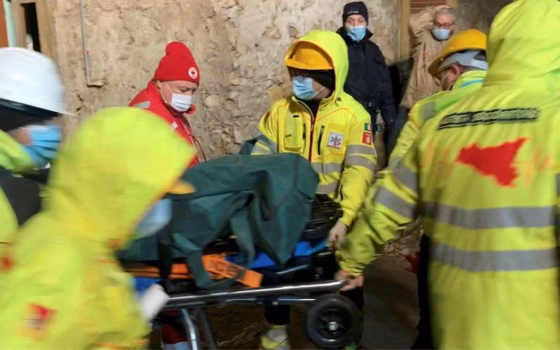 Sập nhà do nổ khí đốt ở Italia, ít nhất 3 người thiệt mạng -0