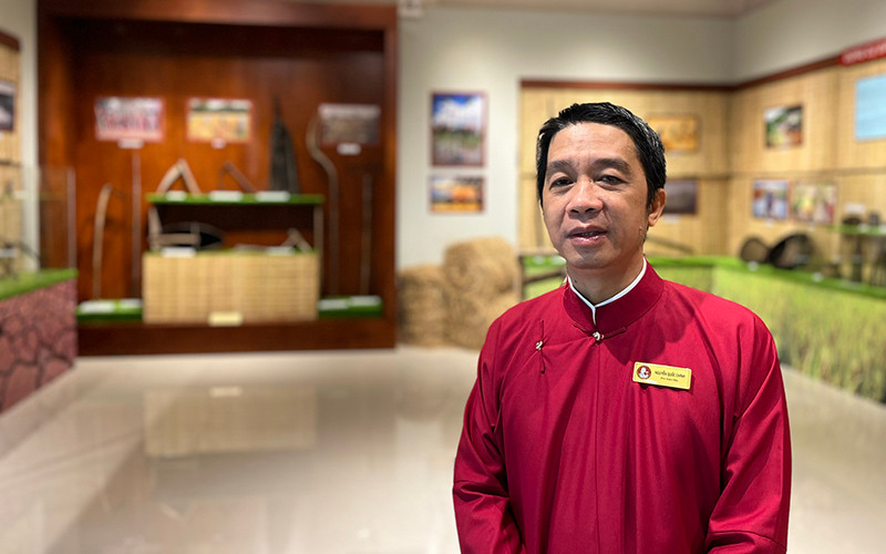 Ông Nguyễn Quốc Chính. Tháng tư, những nụ cười trở lại -0