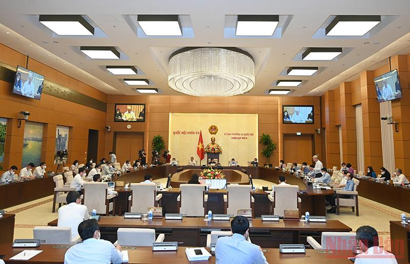 Quang cảnh phiên họp Thường vụ Quốc hội cho ý kiến về một số cơ chế, chính sách đặc thù phát triển Hải Phòng, Nghệ An, Thừa Thiên - Huế. (Ảnh: Duy Linh) Ủy ban Thường vụ Quốc hội ủng hộ chính sách đặc thù cho Hải Phòng, Nghệ An, Thừa Thiên Huế -0