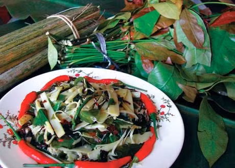 Ngon... toát mồ hôi