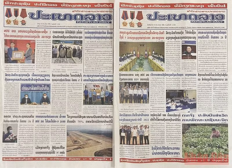 Báo Pathetlao Daily ngày 3 và 4/5 đăng hai bài viết về quan hệ giữa Việt Nam và Lào. (Ảnh: DUY TOÀN)