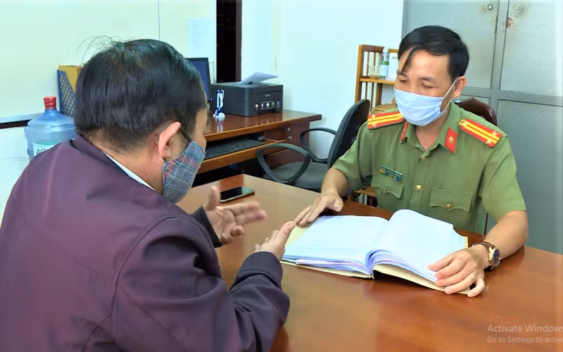 Phòng An ninh chính trị nội bộ, Công an tỉnh Đắk Lắk làm việc với người đại diện của Văn phòng đại diện tại Tây Nguyên của Công ty CP Việt TN.