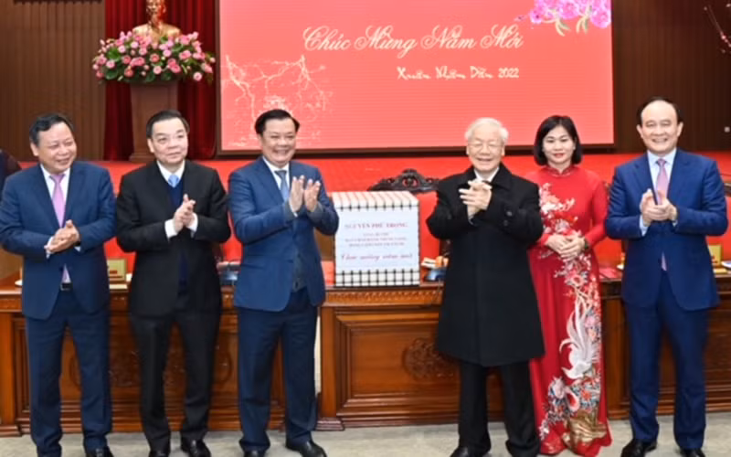 Tổng Bí thư thăm, chúc Tết Đảng bộ, chính quyền và nhân dân Thủ đô -0