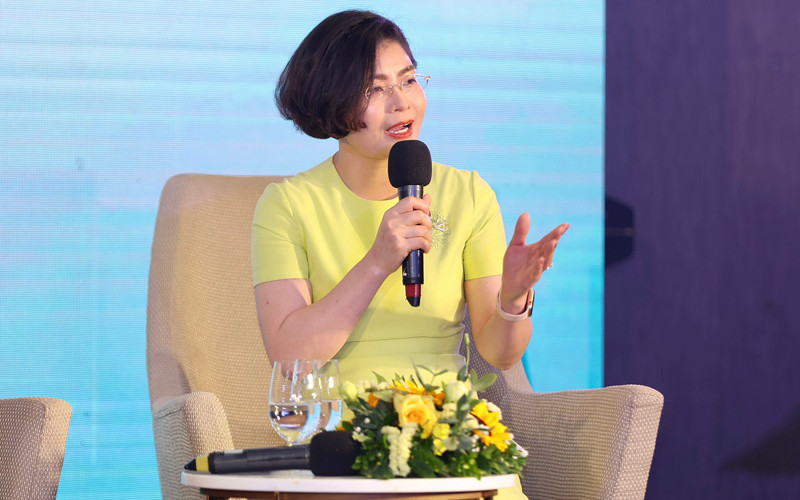 Bà Trần Nguyện, Trưởng ban Kinh doanh, Tập đoàn Sun Group chia sẻ tại hội nghị. Quảng Ninh - Kỳ quan bốn mùa -0