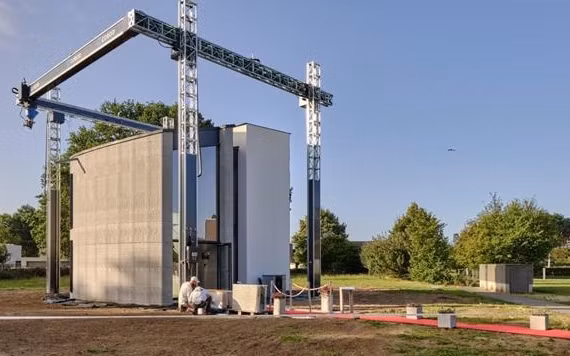 Ngôi nhà in 3D được tạo ra với mục đích nghiên cứu và làm nổi bật khả năng của kiến trúc in 3D, vì vậy không ai được sống trong đó. Ảnh: Kamp C & Jasmien.