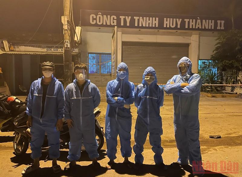 Những sinh viên lan tỏa hành động đẹp trong đại dịch Covid-19. Đội SOS sinh viên đặc biệt của Đà Nẵng -0