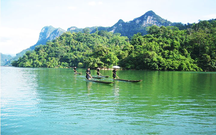 Một góc di sản đặc biệt hồ Ba Bể. Ảnh: CỔNG THÔNG TIN DU LỊCH BA BỂ