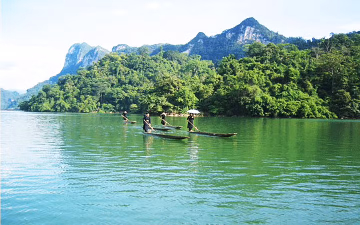 Một góc di sản đặc biệt hồ Ba Bể. Ảnh: CỔNG THÔNG TIN DU LỊCH BA BỂ