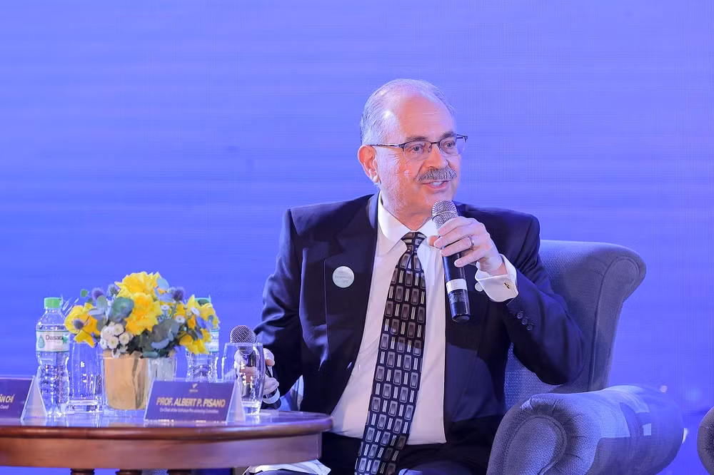 Giải thưởng Vinfuture: Tôn vinh những phát kiến khoa học phụng sự nhân loại -0