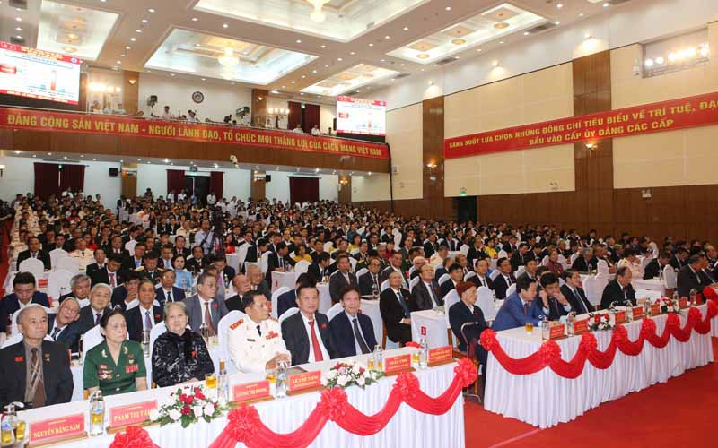 349 đại biểu, đại diện cho hơn 60 nghìn đảng viên Đảng bộ Đà Nẵng. Khai mạc Đại hội Đảng bộ TP Đà Nẵng lần thứ XXII -0