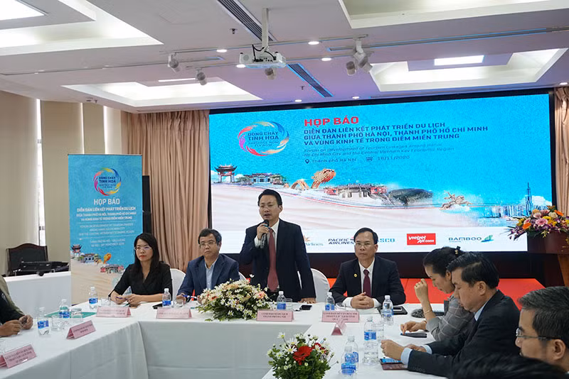 Đại diện Sở Du lịch Hà Nội công bố các hoạt động chính tại Diễn đàn liên kết du lịch sắp được tổ chức.