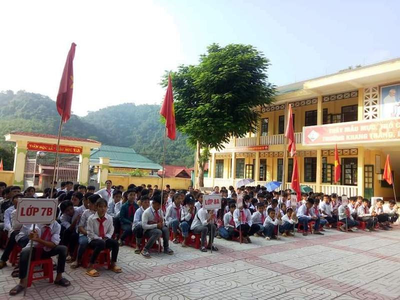 Học sinh Trường phổ thông dân tộc bán trú THCS Bát Mọt huyện Thường Xuân trong ngày khai giảng năm học mới Niềm vui đón năm học mới tại các địa phương trên cả nước -0