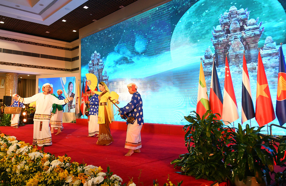 Khai mạc trọng thể Hội nghị cấp cao ASEAN lần thứ 37 -0