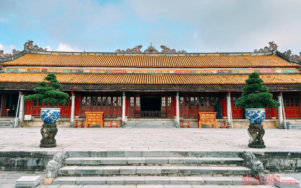 Điện Thái Hòa, nơi từng diễn ra các buổi triều quan trọng của triều đình vẫn giữ nét uy nghi vốn có. Chiêm ngưỡng lát cắt thời gian trên dấu tích Kinh thành Huế -0