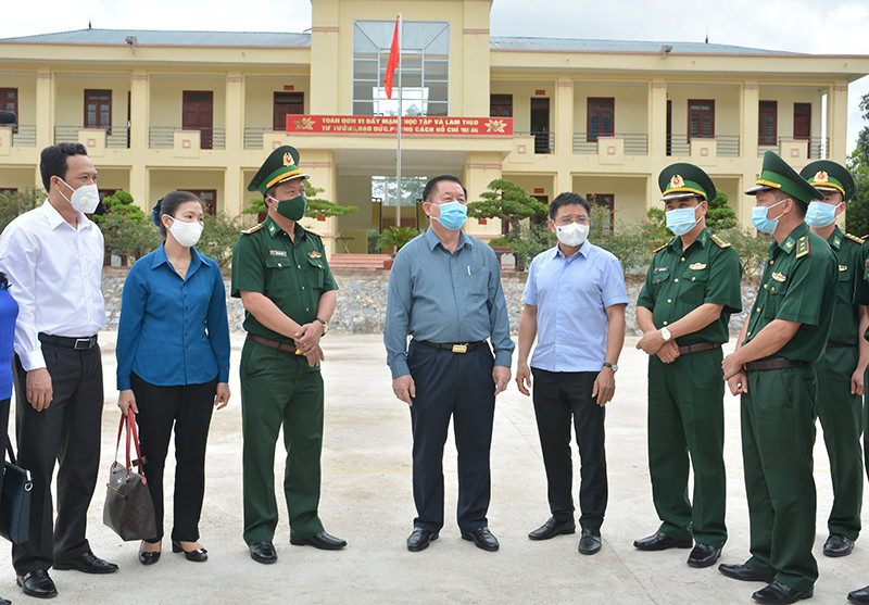 Đồng chí Nguyễn Trọng Nghĩa, thăm và làm việc với cán bộ, chiến sĩ Đồn Biên phòng Si Pa Phìn. Trưởng Ban Tuyên giáo Trung ương thăm, kiểm tra công tác phòng, chống dịch Covid-19 tại huyện Nậm Pồ -0
