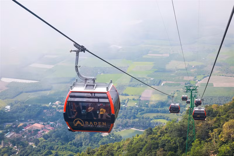Tây Ninh, điểm sáng du lịch miền Đông Nam Bộ -0