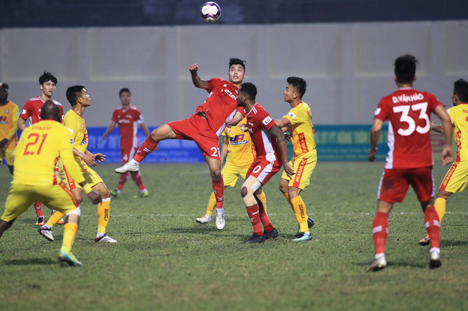 Ba trận bóng cuối tuần đã bị tạm hoãn nhằm tập trung công tác phòng, chống dịch Covid-19. (Ảnh: VPF)