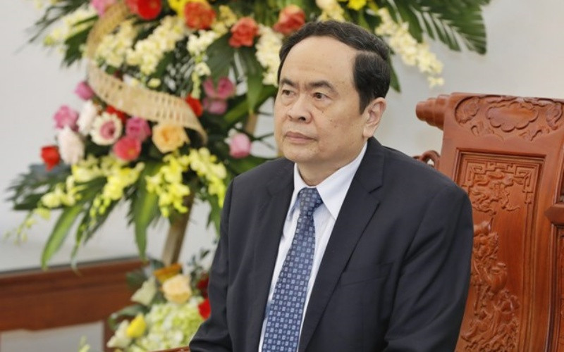 Chủ tịch Ủy ban T.Ư MTTQ Việt Nam Trần Thanh Mẫn chúc mừng Tòa Giám mục Giáo phận Phát Diệm, huyện Kim Sơn, tỉnh Ninh Bình. (Ảnh: Mặt trận Tổ quốc Việt Nam) Chúc mừng Giáng sinh năm 2020 -0
