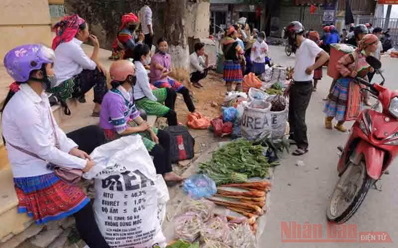 Lôi cuốn Chợ phiên Cốc Pài -0