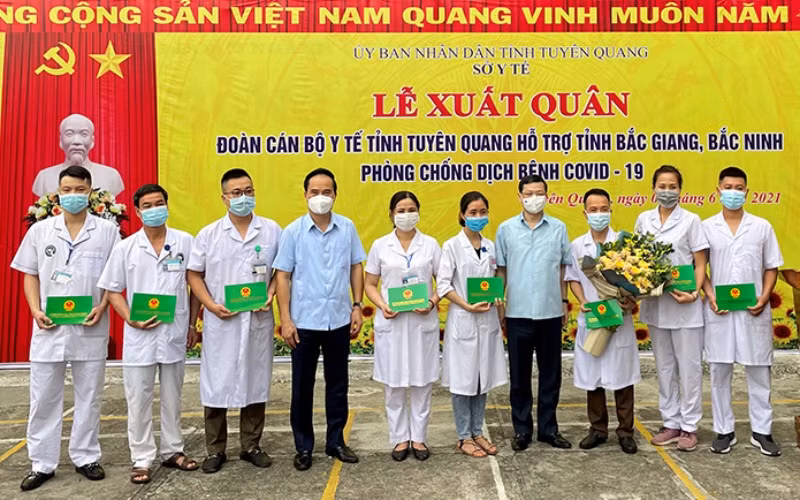 Chi viện nhân lực y tế cho Bắc Ninh, Bắc Giang -0