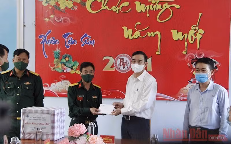 Đà Nẵng bình yên đón năm mới -0
