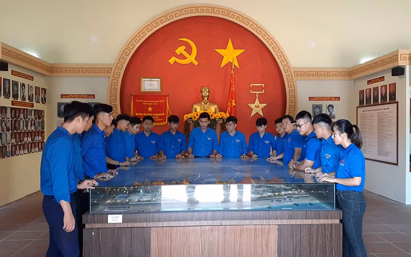 Tháng Bảy tri ân của Tuổi trẻ Đà Nẵng -0