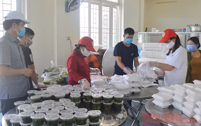 Quảng Ngãi đón 341 người dân trở về từ tâm dịch Đà Nẵng -2