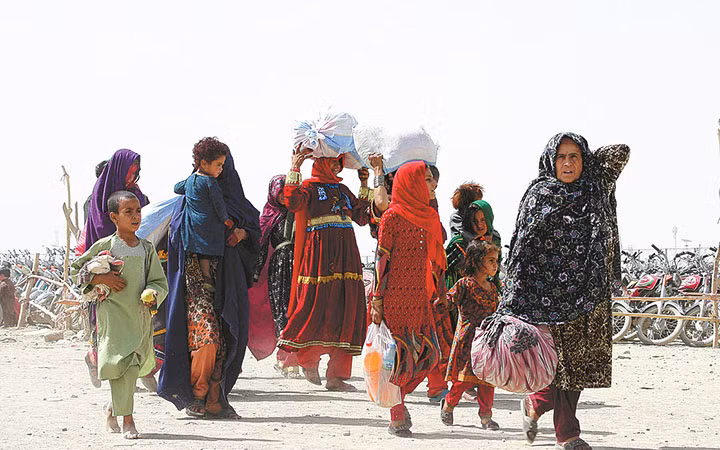 Người tị nạn Afghanistan ở khu vực biên giới Pakistan.