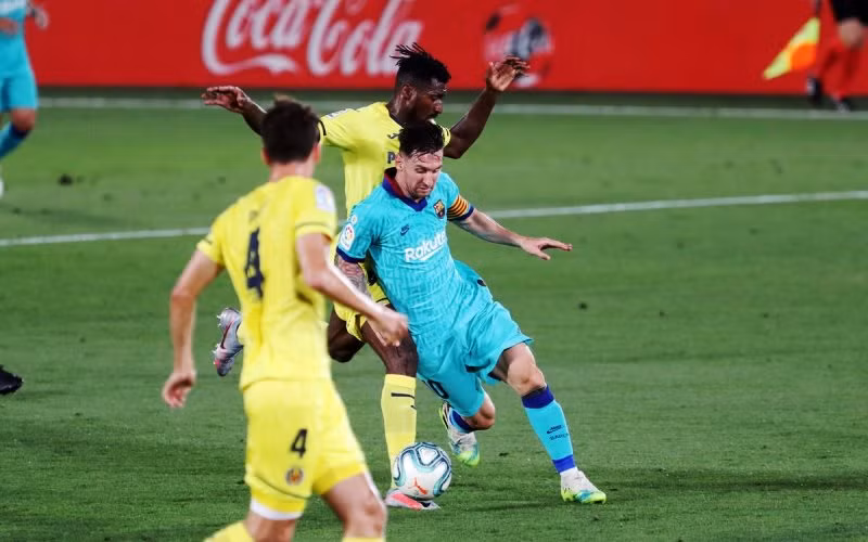 Đè bẹp Villarreal, Barcelona giải tỏa áp lực -0