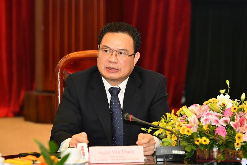 Thứ trưởng Lê Văn Thanh phát biểu tại tọa đàm (Ảnh: THỦY NGUYÊN) Cần giải pháp hiệu quả phát triển thị trường lao động trong bối cảnh đại dịch Covid-19 -0