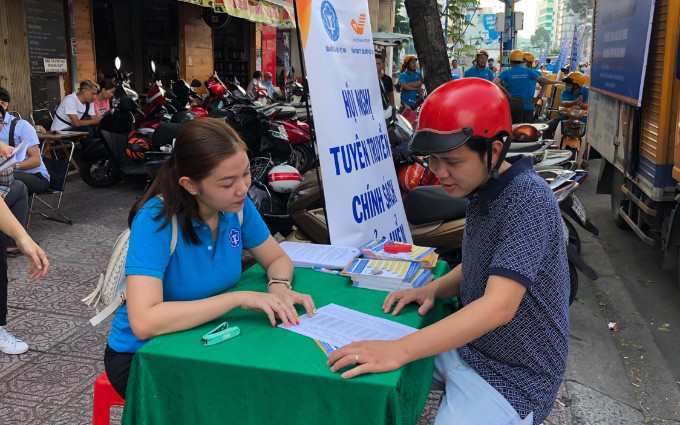 Ngay trong ngày ra quân, đã có 74 điểm tư vấn cố định tại TP Hồ Chí Minh. 23-1594641447102.jpg