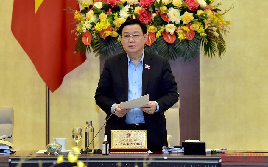 Chủ tịch Quốc hội Vương Đình Huệ phát biểu ý kiến tại phiên họp. (Ảnh: DUY LINH) Phát huy tiềm năng, lợi thế để phát triển thành phố Cần Thơ nhanh và bền vững -0