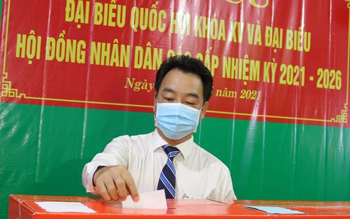 Cử tri cả nước nô nức đi bầu cử, thực hiện quyền công dân thiêng liêng ảnh 28 Cử tri cả nước nô nức đi bầu cử, thực hiện quyền công dân thiêng liêng -0