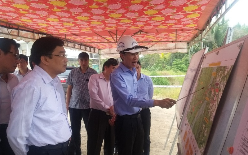 Đoàn Công tác kiểm tra thực tế tại Dự án cầu Mỹ Thuận 2.
