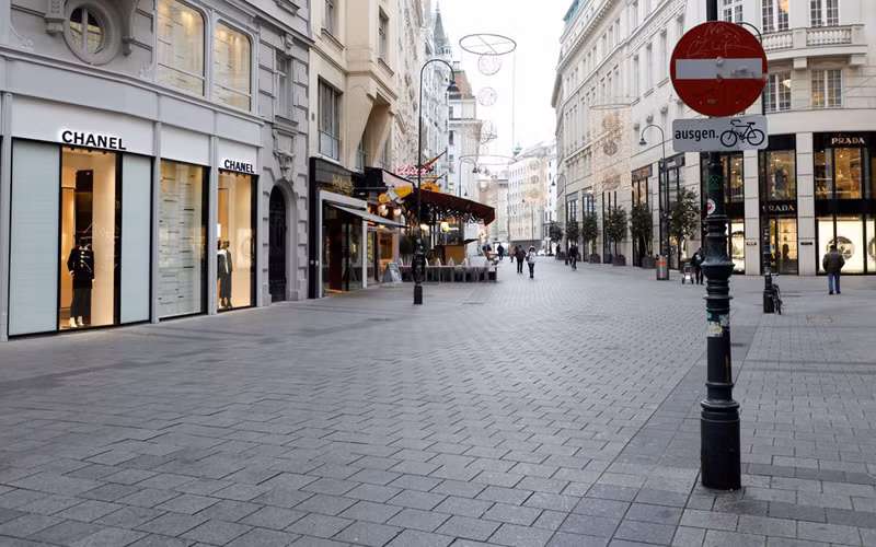 Áo quyết định kéo dài lệnh phong tỏa thêm 10 ngày trước làn sóng gia tăng số ca mắc Covid-19 mới. (Ảnh: REUTERS)